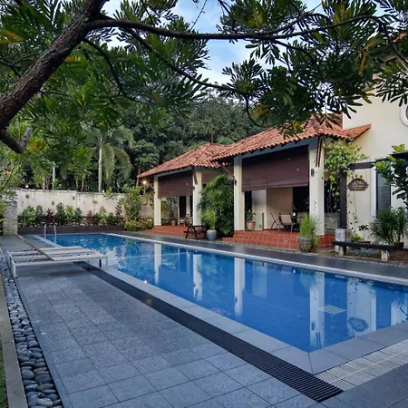 Elshape Holiday Home